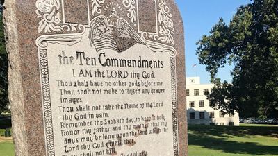 Image for story: Louisiana mandates Ten Commandments displays in all public school classrooms