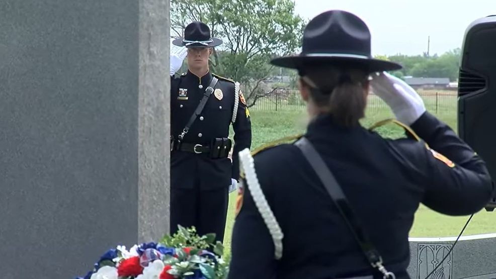 Image for story: Watch: Amarillo area law enforcement pay tribute to fallen officers