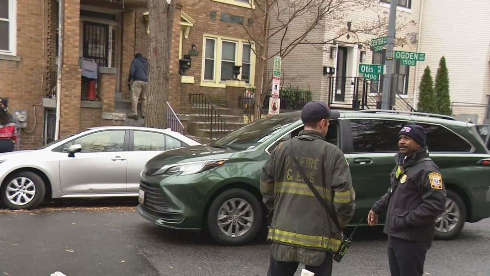 Image for story: Fire on Christmas Eve morning in northwest DC leaves man dead: officials
