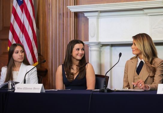Image for story: Congress passes 'Take It Down Act,' aims to empower victims of deepfakes, revenge porn