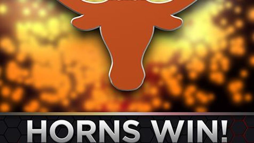Image for story: No. 3 Texas advances to SEC title game with 17-7 win over No. 20 Texas A&M 
