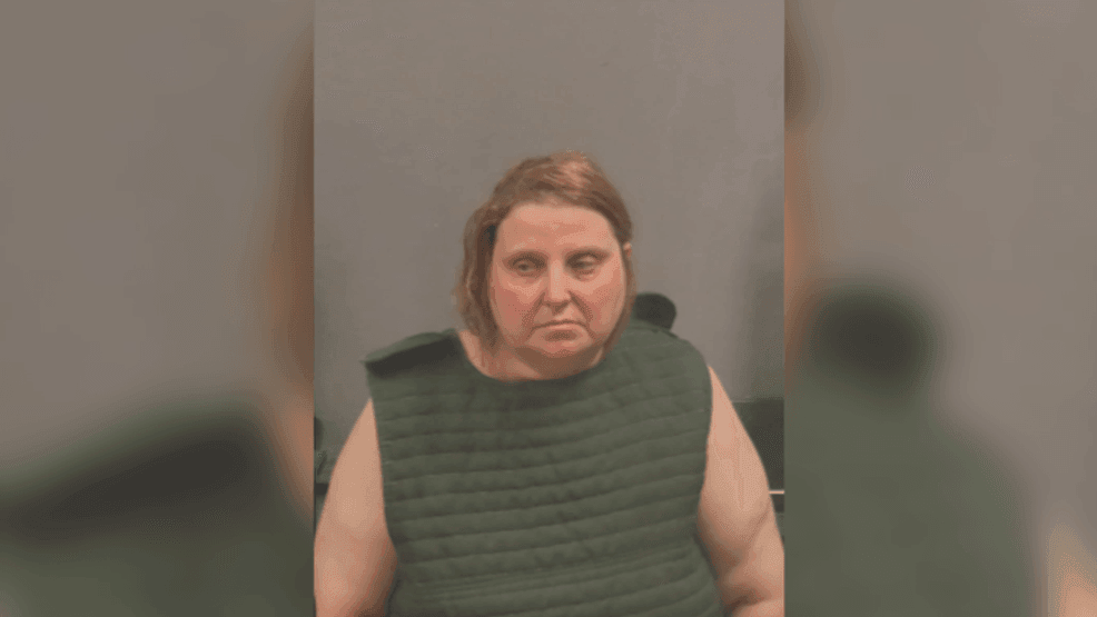 Image for story: Missouri woman stabs 2 people and dog during Christmas Eve attack: authorities